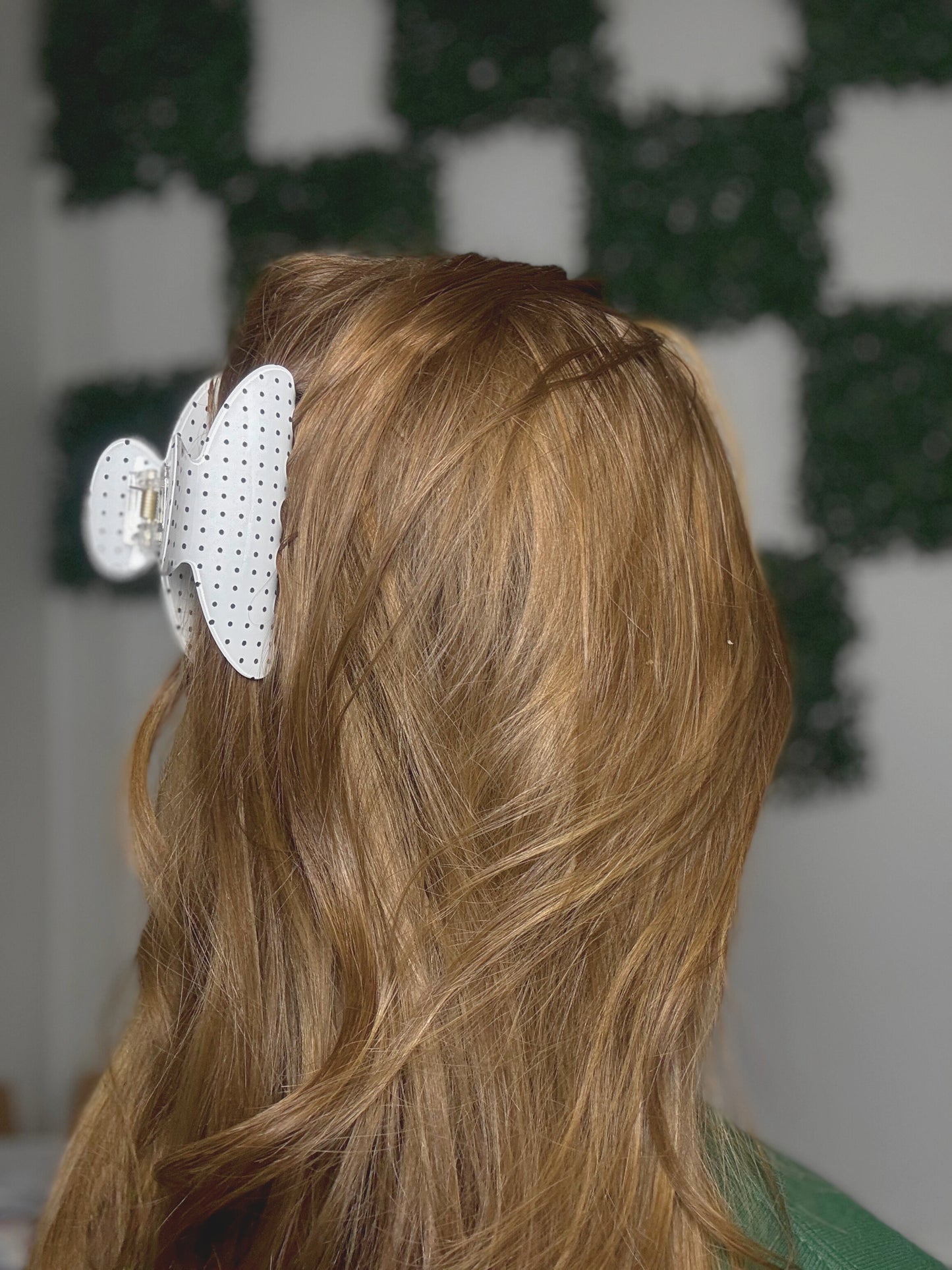 pretty in polka clip